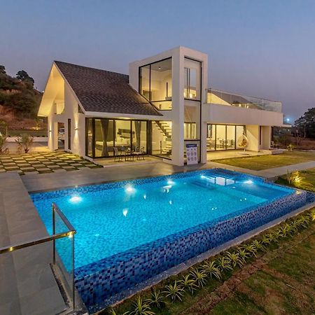 Saffronstays Stargazer, Karjat - Luxury Pool Villa With Lake View 外观 照片